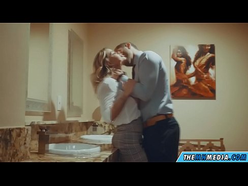 ❤️ ໃນເວລາທີ່ຜິວເນື້ອສີຂາວ busty seduces ທ່ານຢູ່ໃນຫ້ອງນ້ໍາສາທາລະນະ ❤️❌ ການຮ່ວມເພດມີຄຸນນະພາບ ທີ່ lo.doujin-sexy.ru ️❤